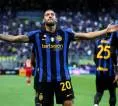 Galatasaray dan Fenerbahce Siaga Tinggi Menantikan Situasi Kontrak Calhanoglu