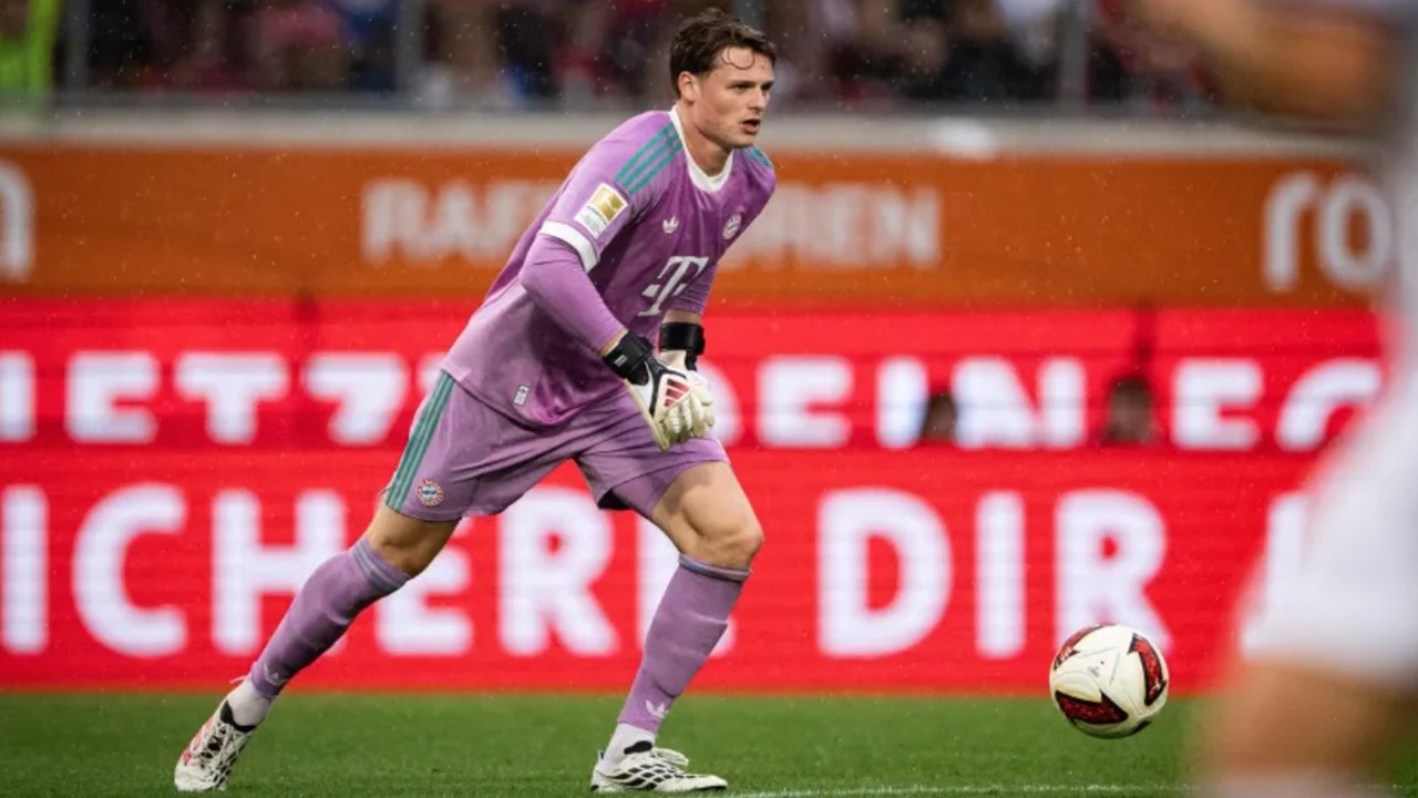 Jonas Urbig Ungkap Mentalitas yang Membuat Bayern Jadi Tim Besar