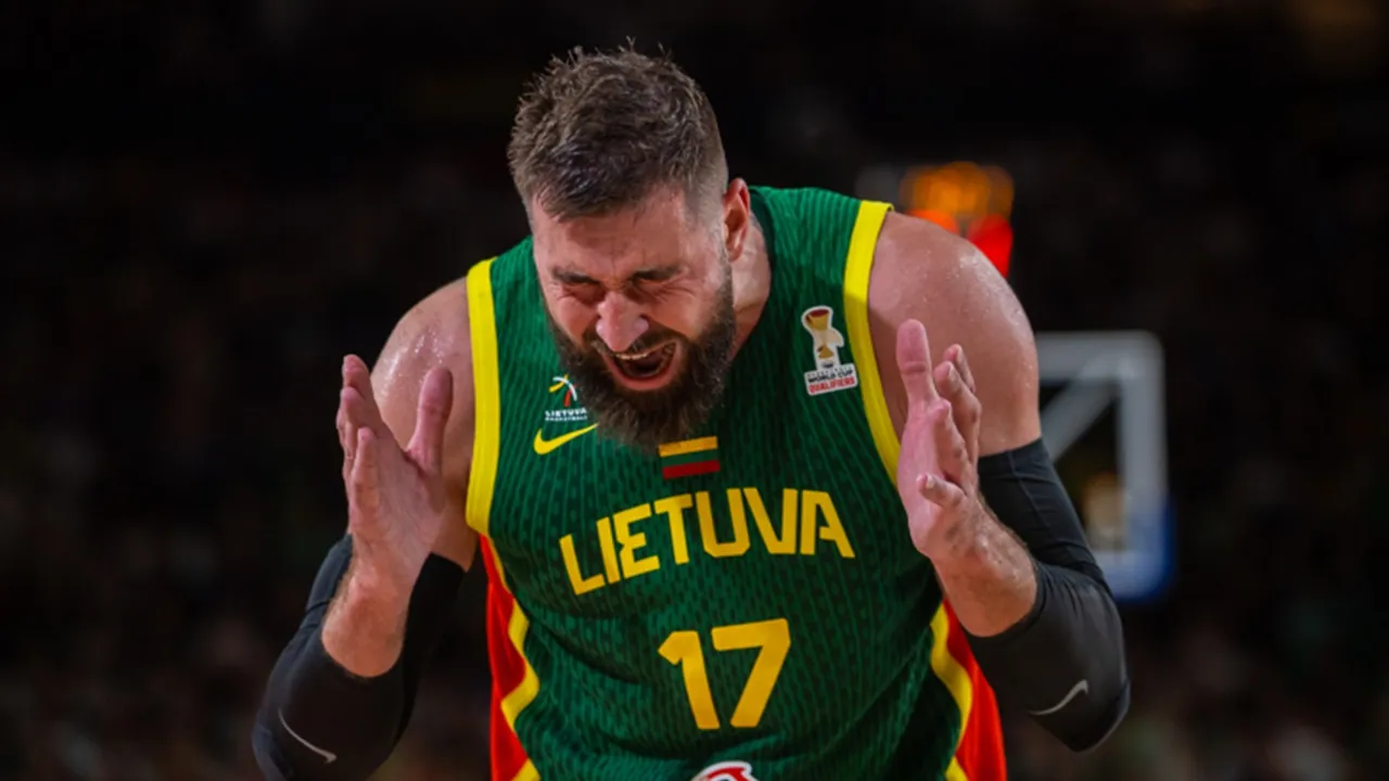 Jonas Valanciunas Angkat Bicara Mengenai Krisis Melanda Lithuania