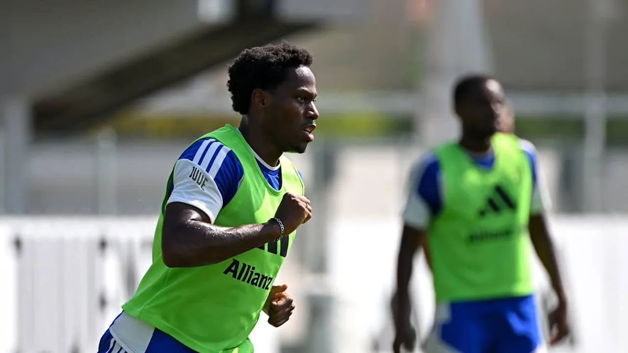 Juventus Bisa Tukar Jonathan David dengan Jean-Philippe Mateta?