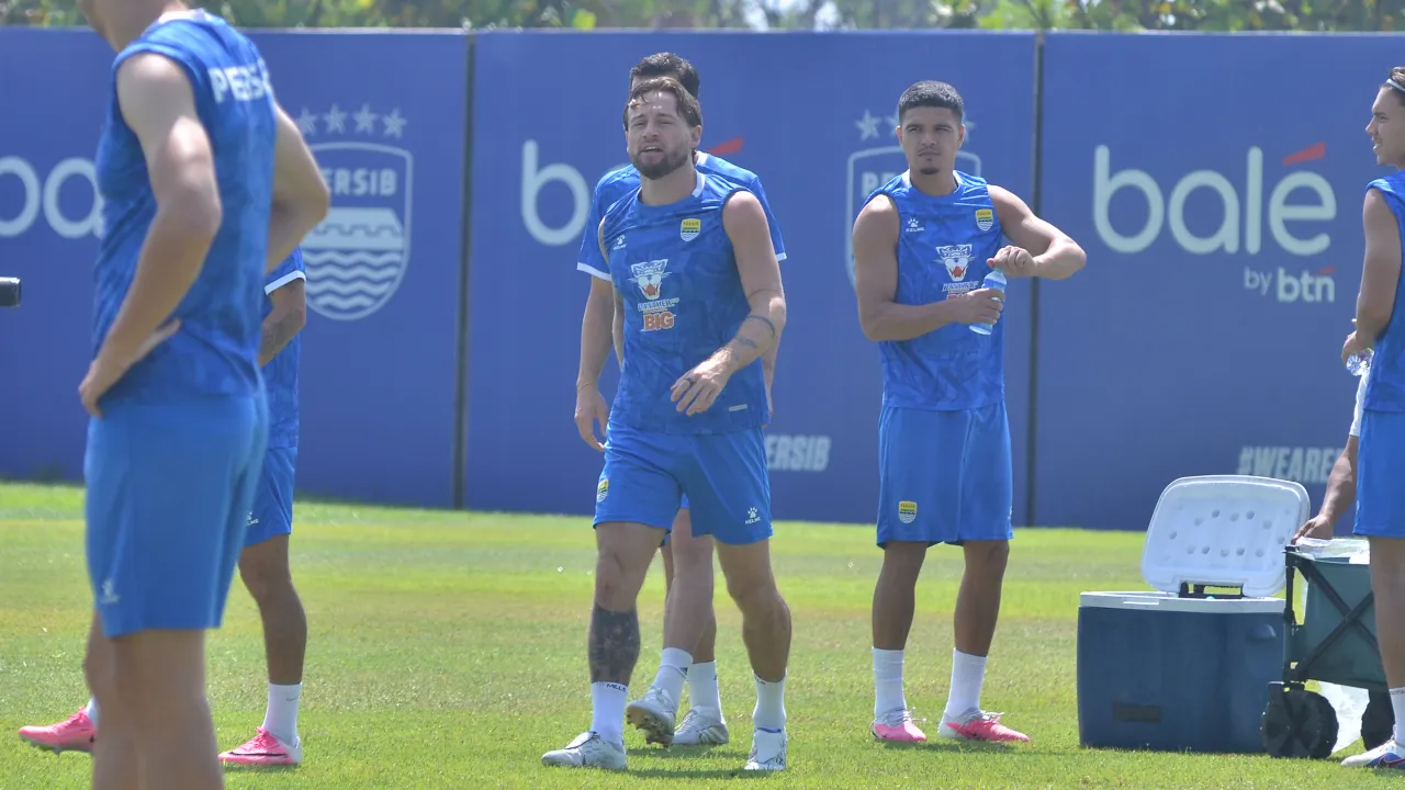 Kapten Persib, Marc Klok