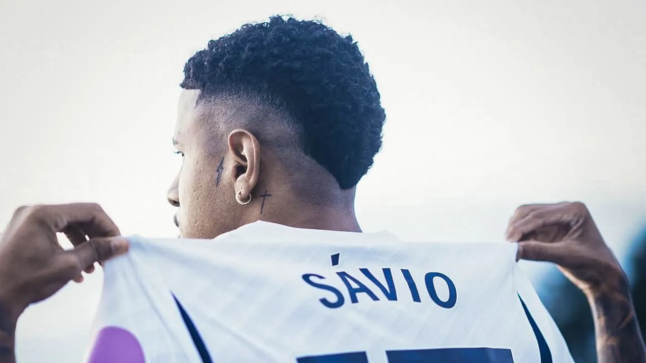 Tottenham resmi rekrut Savio