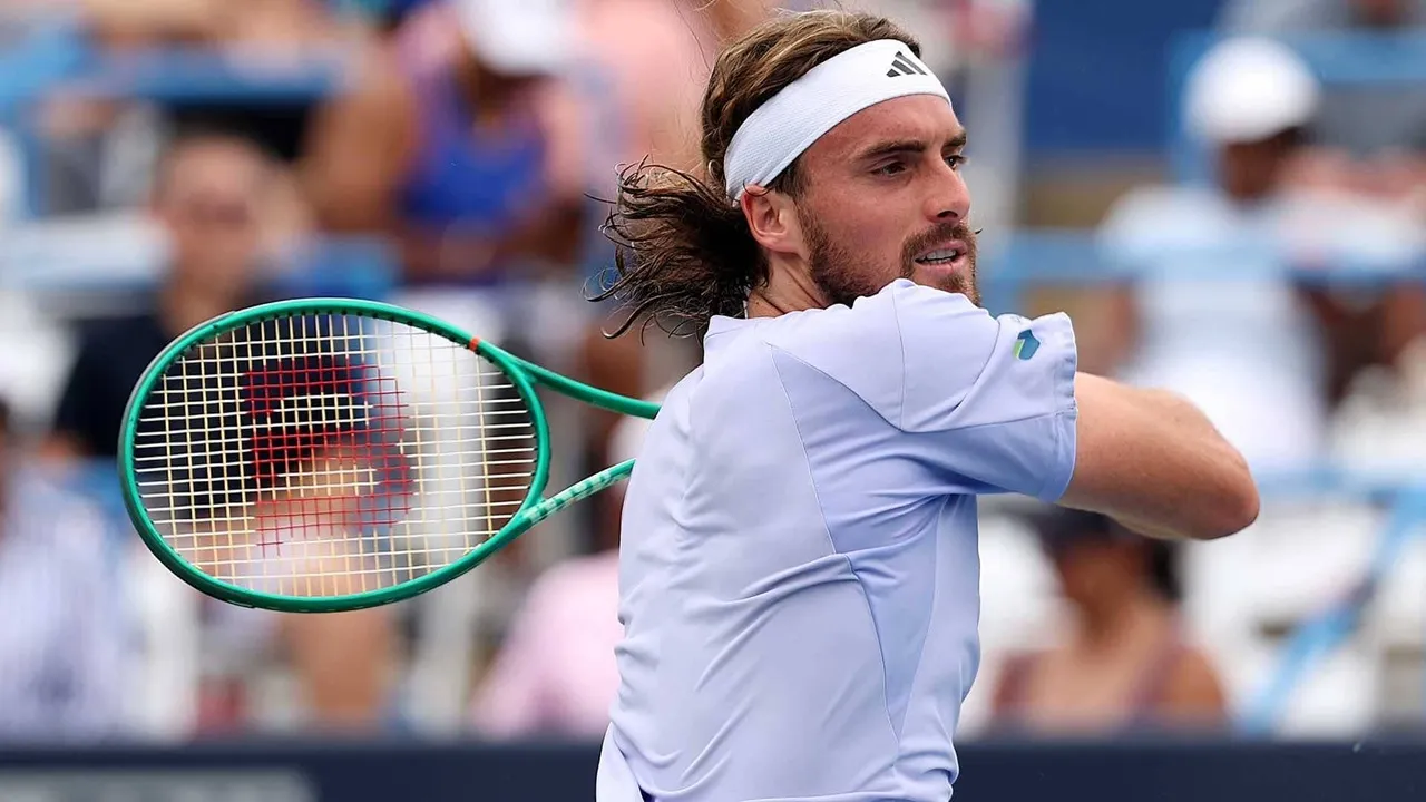 Selamat Dari Laga Dramatis, Stefanos Tsitsipas Bertahan Di Winston-Salem