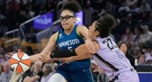 Struggle Lawan Valkyries, Olivia Miles Dibela Cheryl Reeve