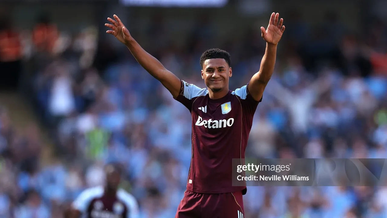 Tim Sherwood bela Ollie Watkins di tengah konflik Aston Villa