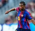 Alejandro Balde Tolak Manchester United, Pilih Bertahan di Barcelona