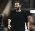Carlos Corberan Kecewa Valencia Kalah dari Real Betis di Mestalla