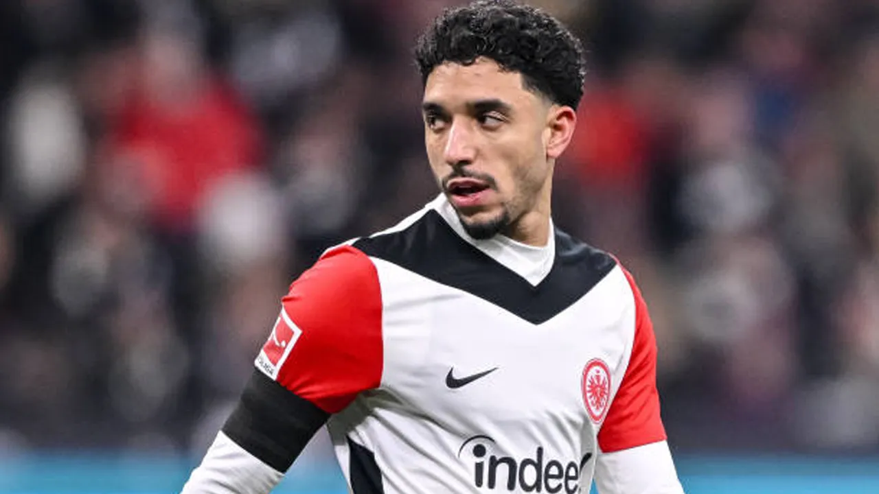 Eintracht Frankfurt Tak Dapat Bagian Transfer Omar Marmoush ke Tottenham