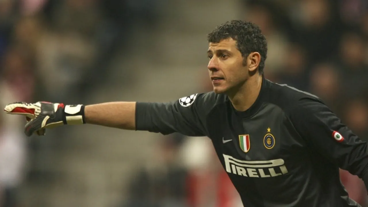Kenang Momen Terlucu, Francesco Toldo Dua Kali Bobol Gawang Buffon