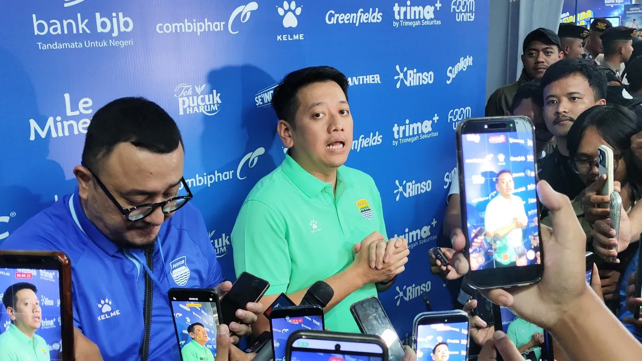 Lapangan GBLA Belum Siap, Manajemen Persib Angkat Suara