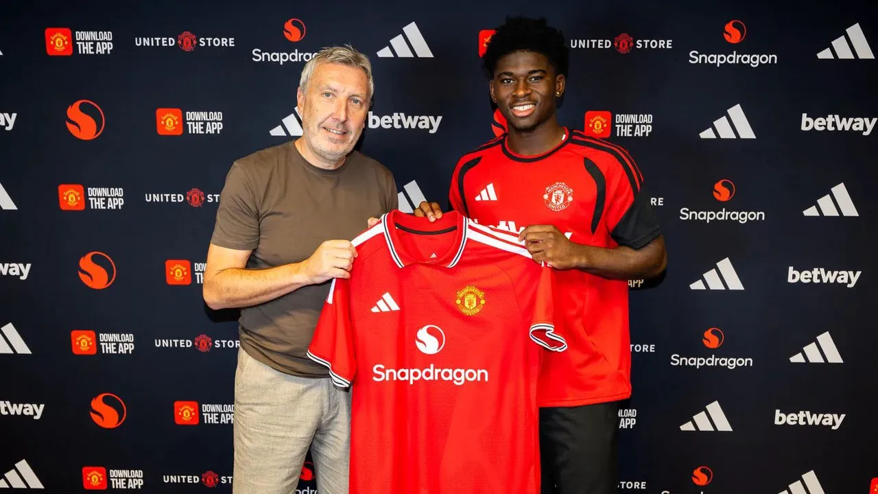 Manchester United Resmi Datangkan Carlos Baleba dari Brighton