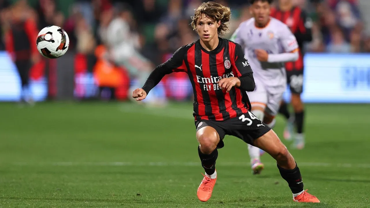 Milan Tolak Lepas Christian Comotto Meski Diminati Tiga Klub Serie A