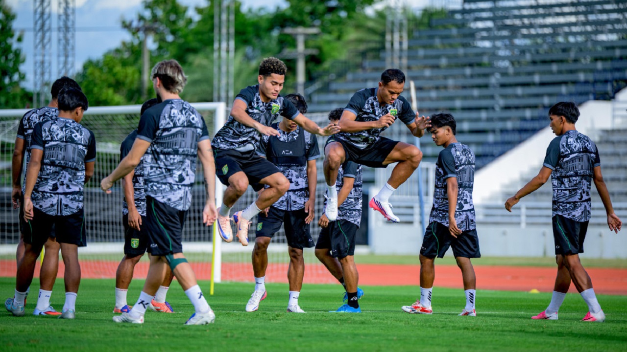 Persebaya Surabaya Tuntaskan Pemusatan Latihan Di Thailand