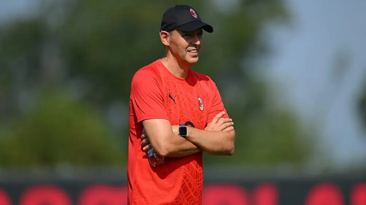 Sergio Navarro Ubah Cara Milan Futuro Siapkan Taktik Sebelum Laga