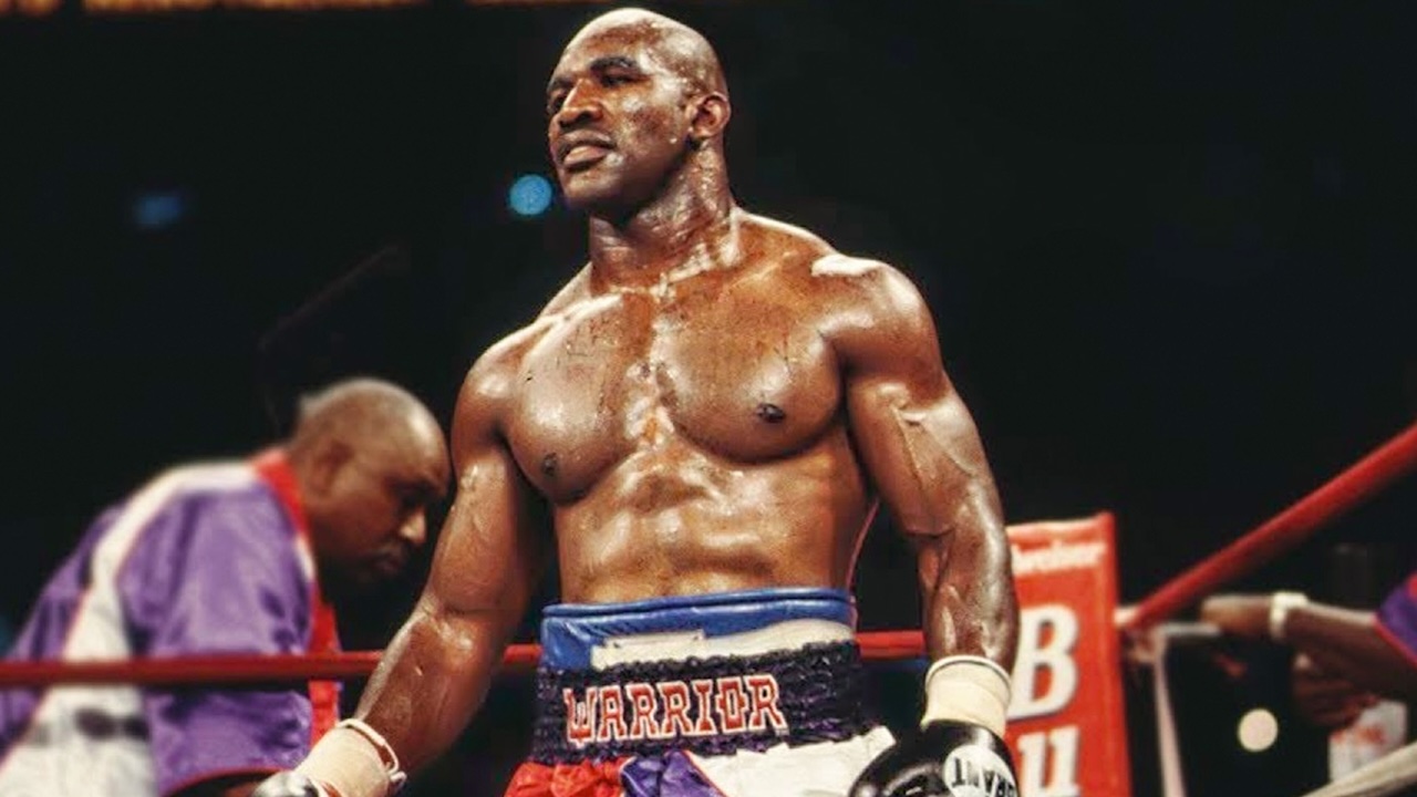 Bukan Mike Tyson, Evander Holyfield Justru Waspadai Oleksandr Usyk