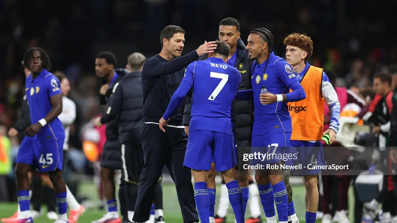 Chelsea Kecam Fansnya Usai Nyanyian Kontroversial di Kandang Fulham