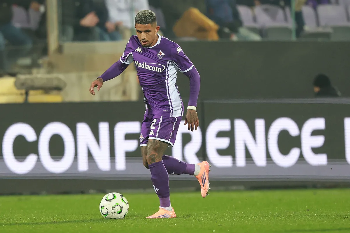 Fiorentina Tolak Tawaran €7 Juta Nottingham Forest untuk Dodo - sumber: (footballitalia)