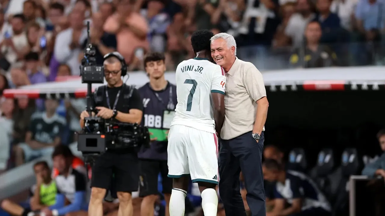 Jose Mourinho Paham Betul Karakter Santiago Bernabeu