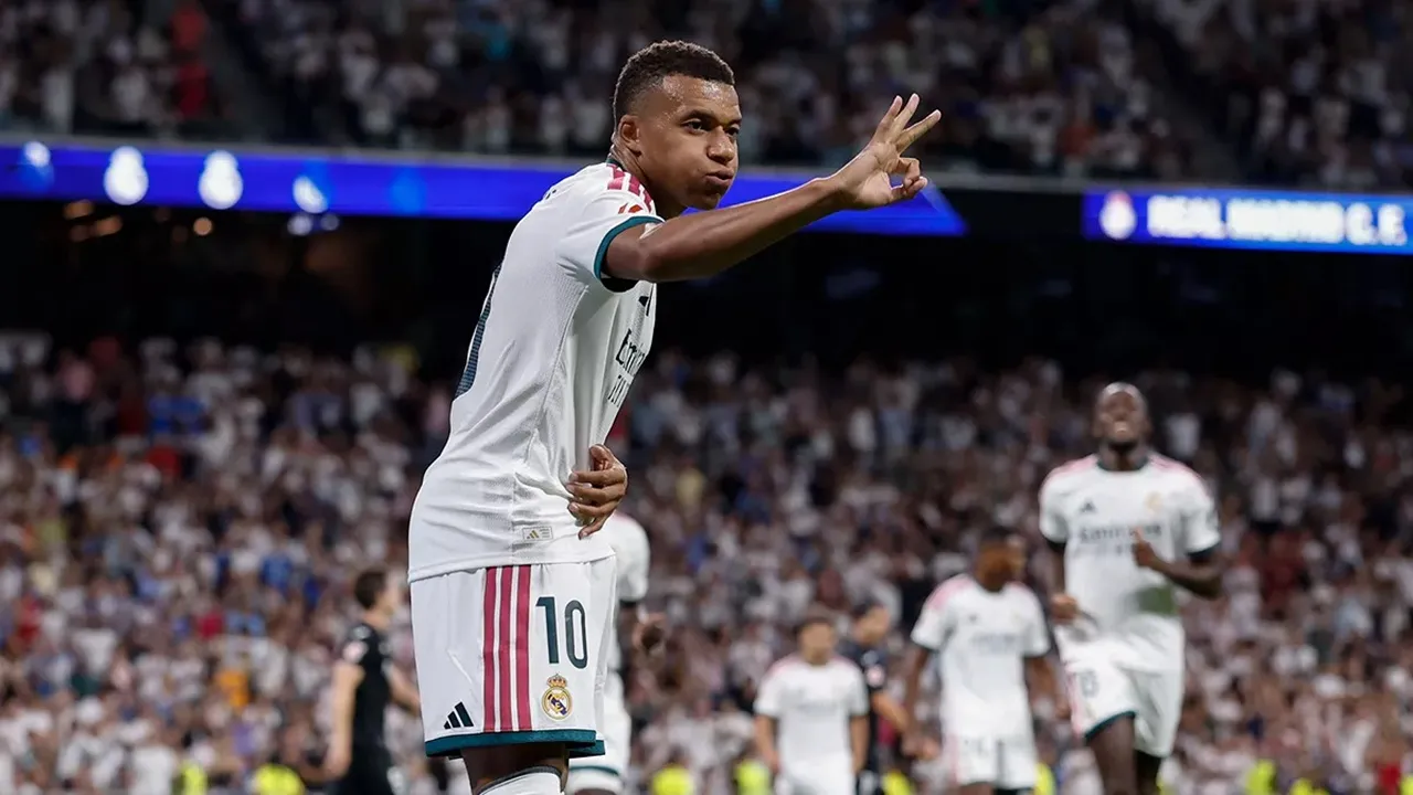 Jose Mourinho Sebut Mbappe Lapar Ingin Cetak Sejarah