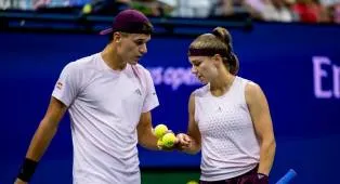 Karolina Muchova Dan Jakub Mensik Tembus Final US Open