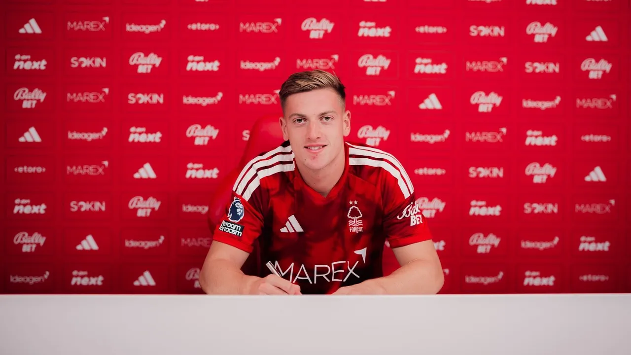 Liam Delap resmi pindah ke Nottingham Forest dengan nilai transfer hingga 50 juta pound