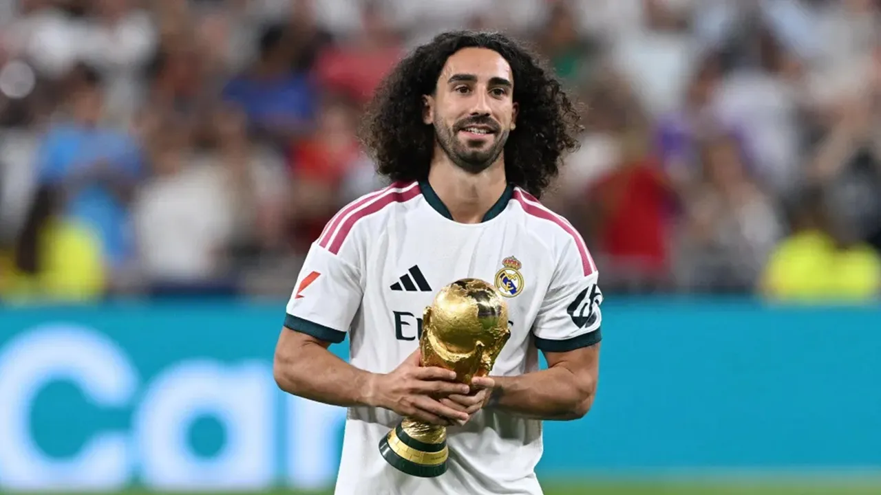Marc Cucurella Puji Komitmen Vinicius dalam Bertahan