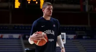 Nikola Djurisic Mengalami Cedera saat Bela Timnas Serbia