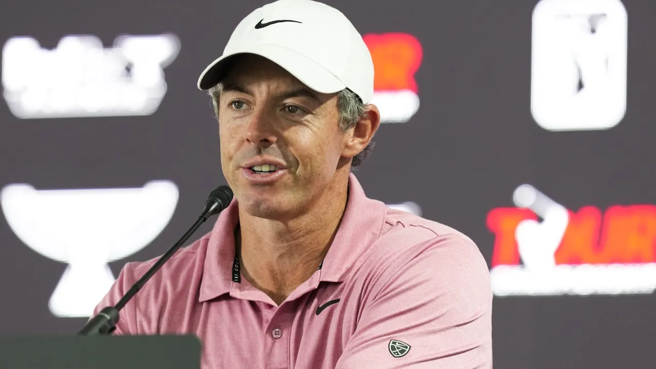 Rory McIlroy Kini Dukung Aturan Bola Golf Khusus Pemain Profesional