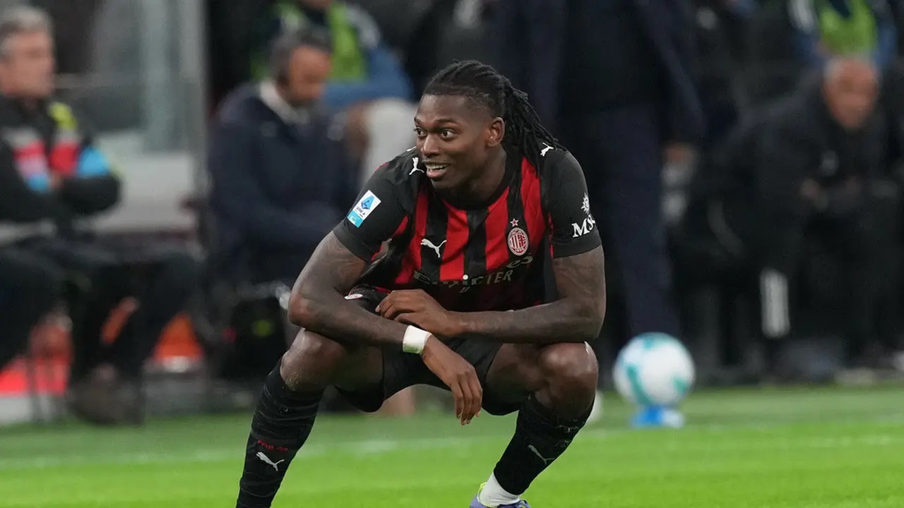 Sudah Berlatih Penuh, Rafael Leao Belum Pasti Tampil Lawan Venezia