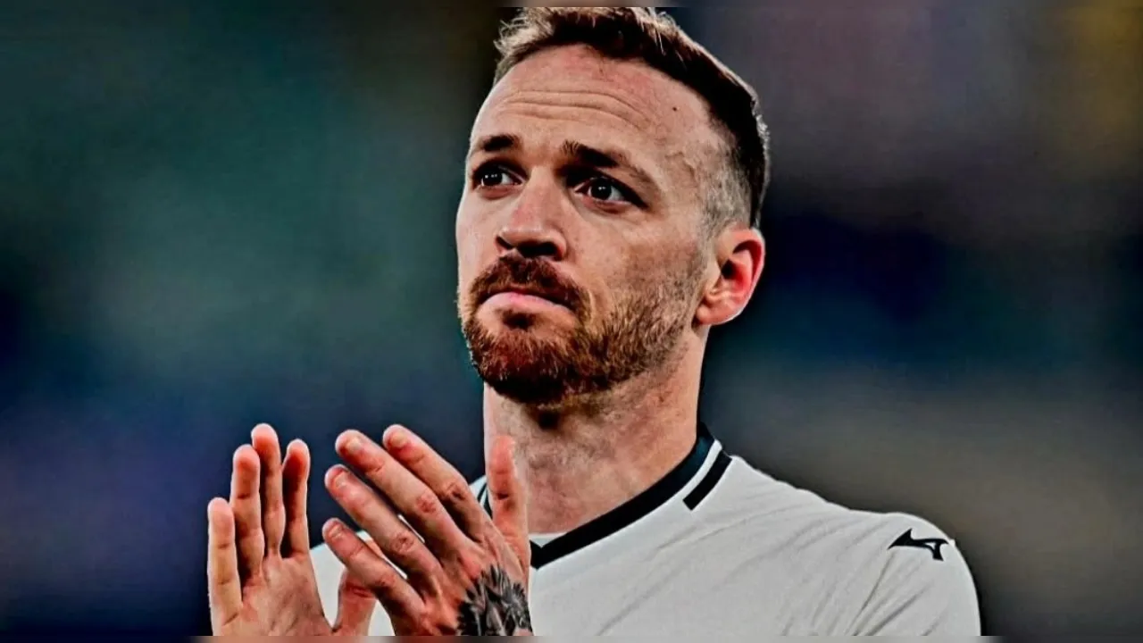 Bek kanan Lazio