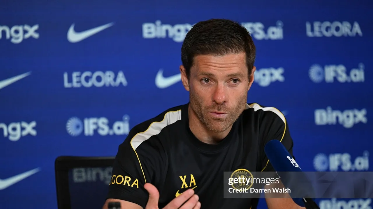 Xabi Alonso ingin Chelsea tetap kompetitif meski melakukan rotasi