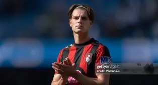 Chelsea Terpukul! Marco Rose Pastikan Alex Scott Bertahan di Bournemouth