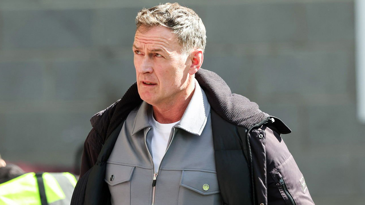 Chris Sutton Puji Chelsea Usai Singkirkan Luton di Carabao Cup