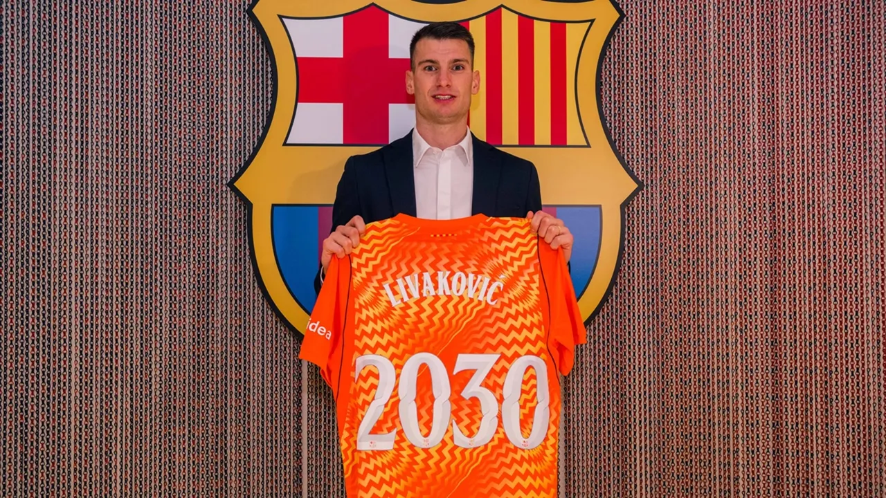 Dominik Livakovic Pertama Kali Latihan Bersama Barcelona