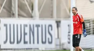 Gabung Juventus, Kamil Grabara Ungkap Kualitas Terbaiknya