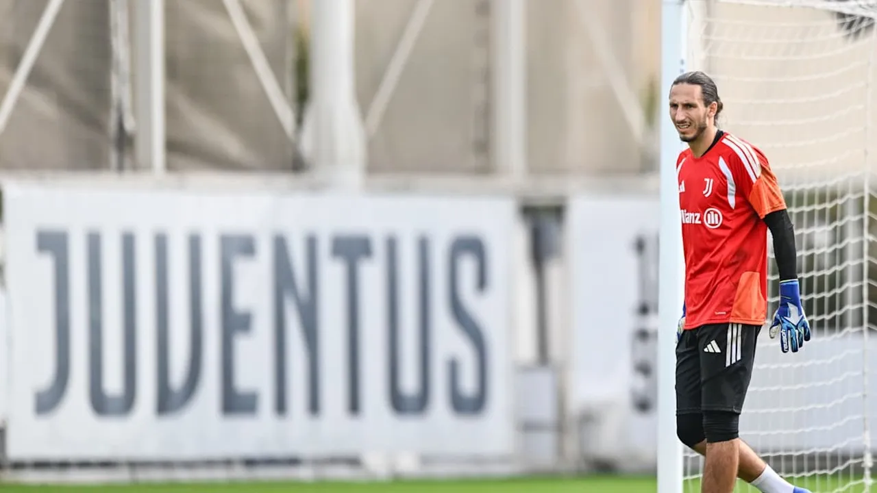 Gabung Juventus, Kamil Grabara Ungkap Kualitas Terbaiknya