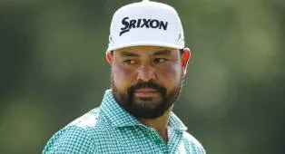 J.J. Spaun Mundur dari Tour Championship karena Cedera Bahu