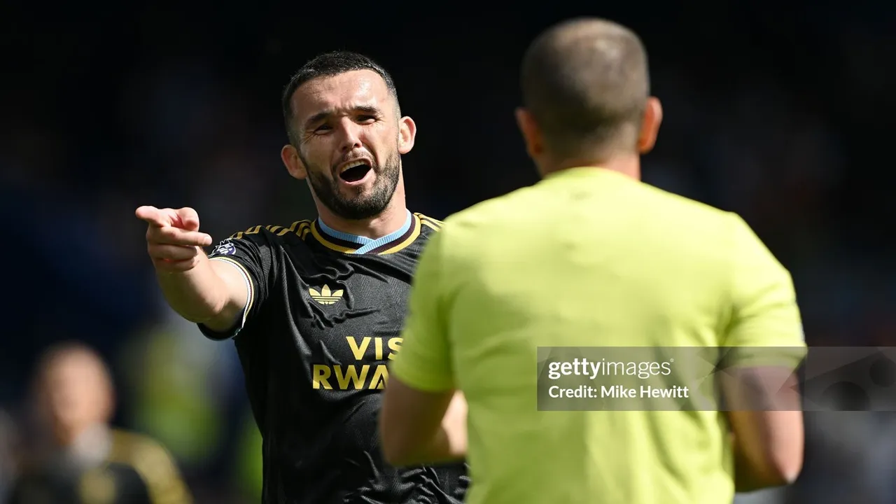 John McGinn mengaku baru akan mempertimbangkan masa depannya jika perannya di Aston Villa mulai berkurang