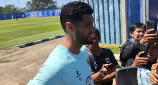 Julio Cesar Tegaskan Persib Siap Tempur Tatap Manila Digger
