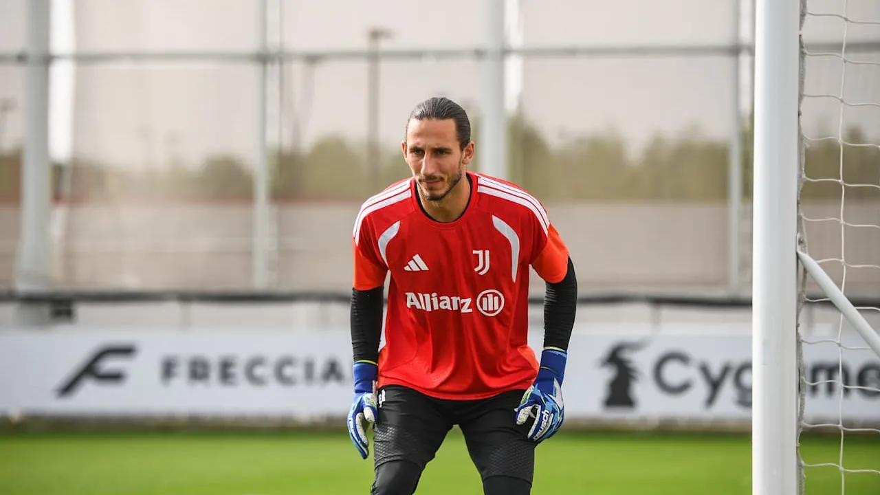 Kamil Grabara: Gabung Juventus Adalah Keistimewaan