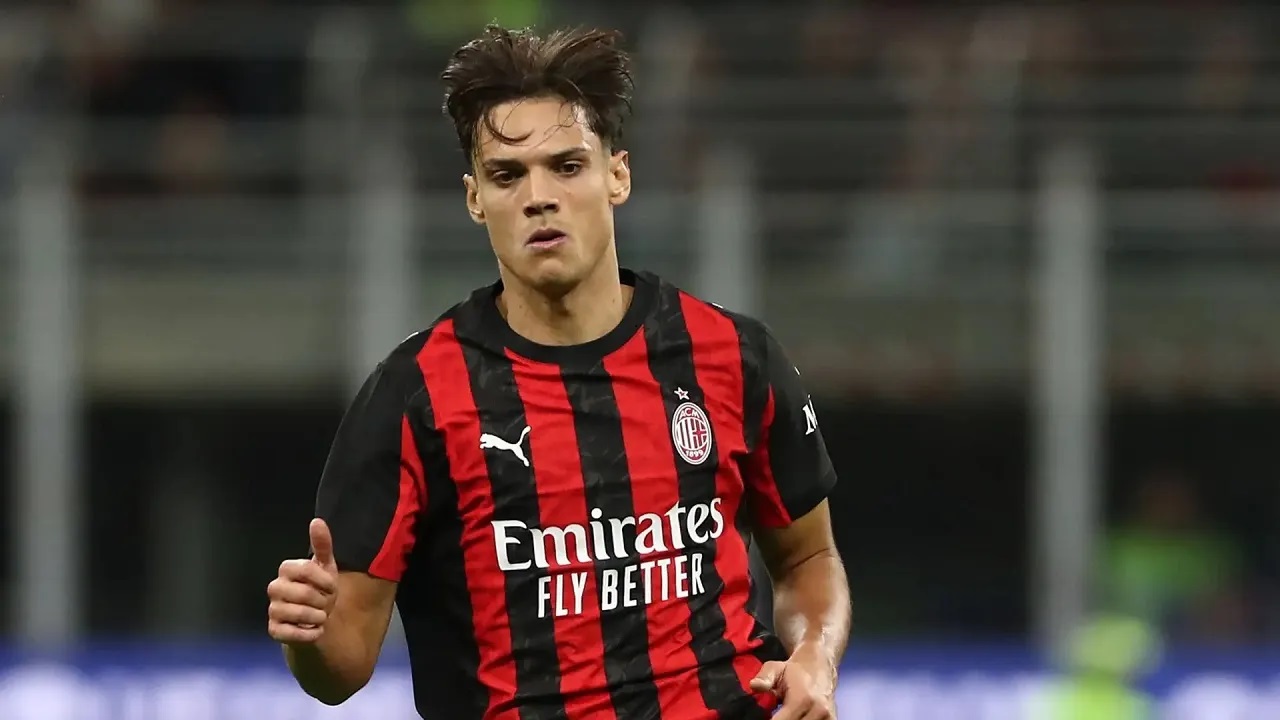 Moretto: Kontak Milan-Como untuk Transfer Samuele Ricci Berjalan Positif