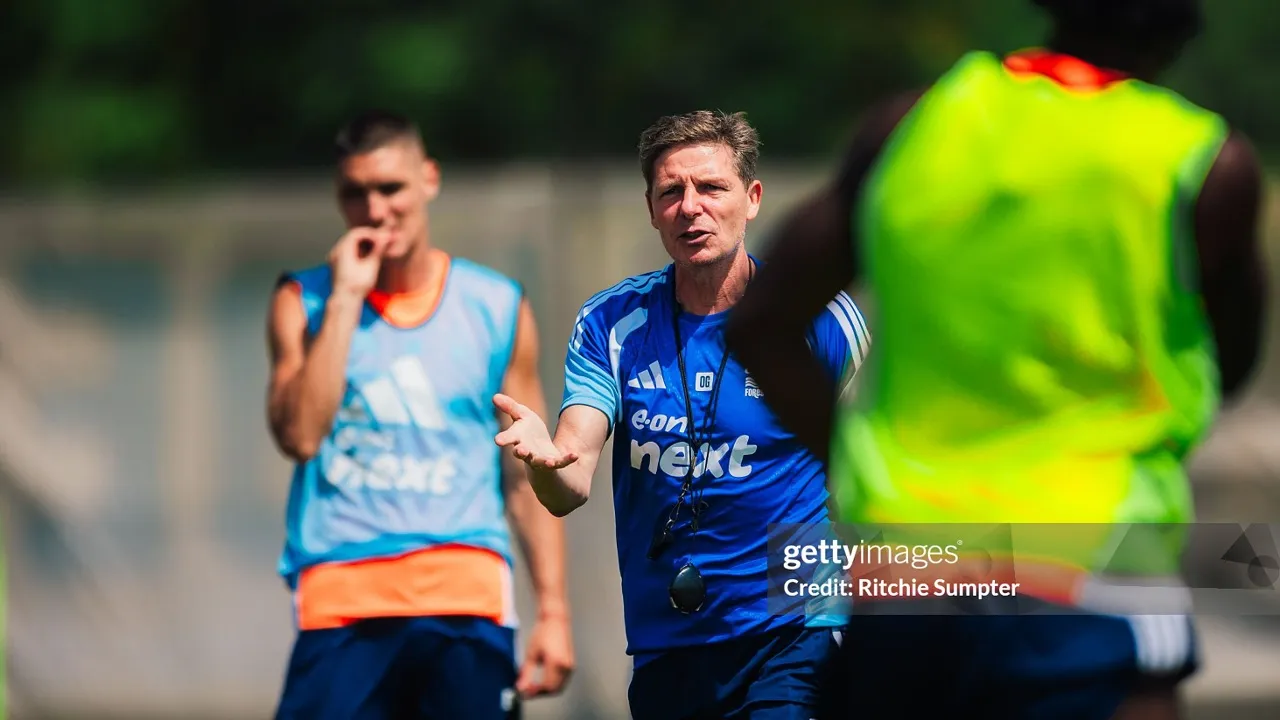 Oliver Glasner Bawa Kabar Campur Aduk Jelang Nottingham Forest vs Liverpool