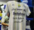 Pilih Warna Putih, Julio Cesar Ungkap Jersey Baru Favoritnya