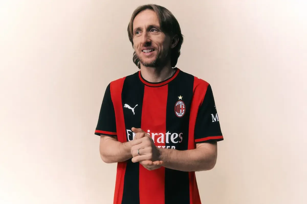 AC Milan Tantang Venezia dengan Susunan Pemain Terbaik di Serie A - sumber: (footballitalia)