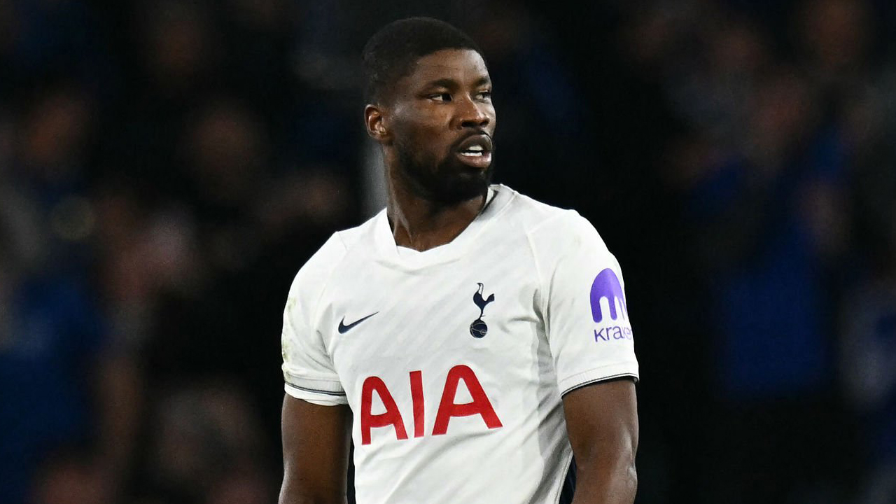 Bahas Potensi Transfer, Aston Villa Temui Agen Kevin Danso