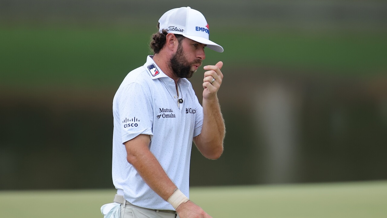 Bermain Tanpa Partner, Cameron Young Bikin Kejutan di East Lake