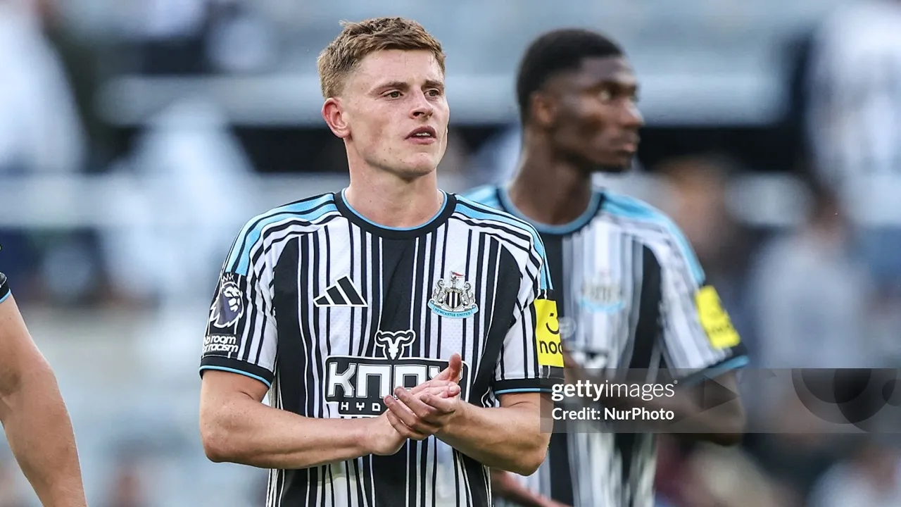 Harvey Barnes Beri Peringatan untuk Sandro Tonali Jelang Duel Panas