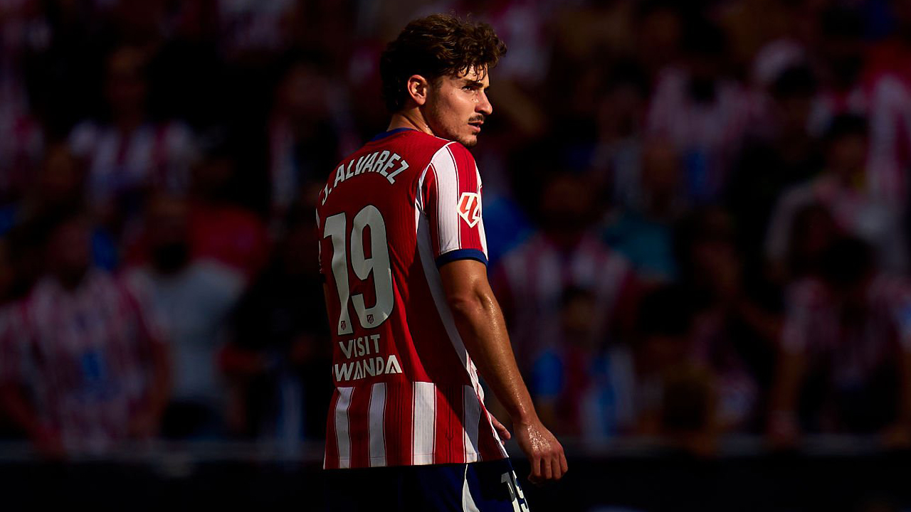 Kejutan! Manchester City Pertimbangkan Pulangkan Julian Alvarez
