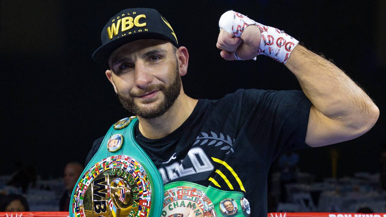 Noel Mikaelian Bingung WBC Berencana Mencopot Gelar Miliknya