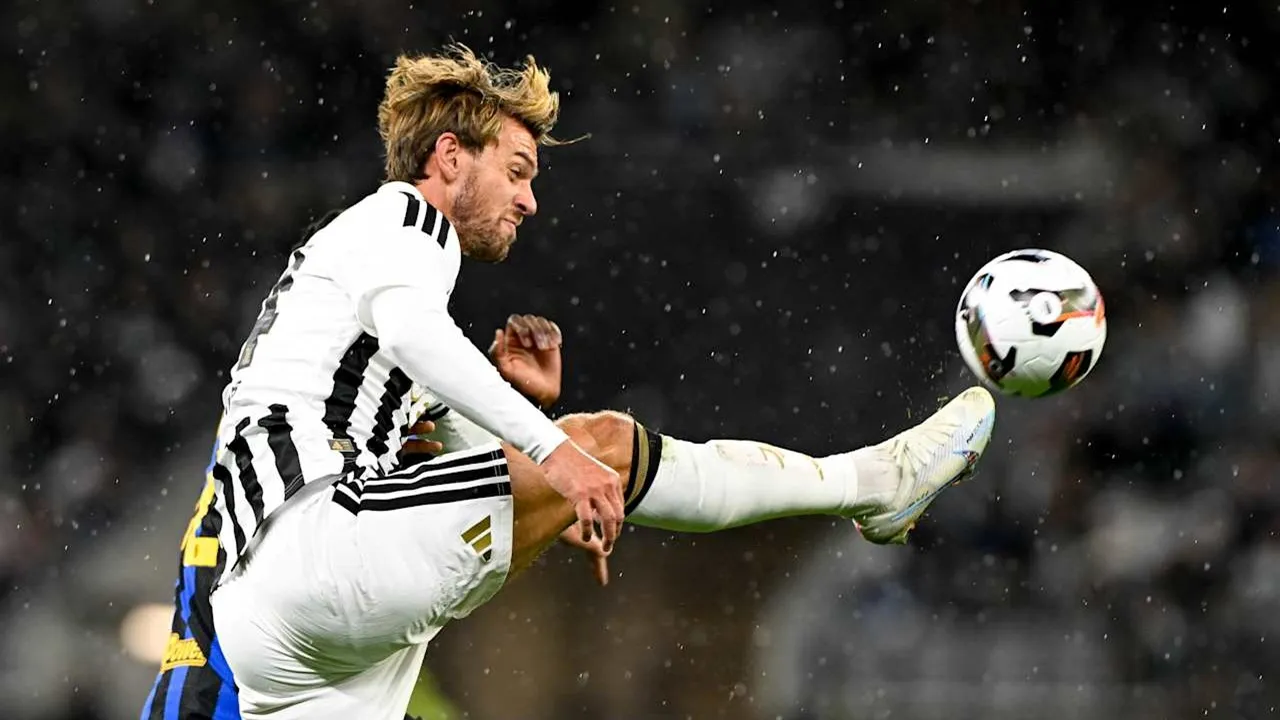 Parma Ingin Rekrut Daniele Rugani Sekaligus Jeff Ekhator dari Juventus